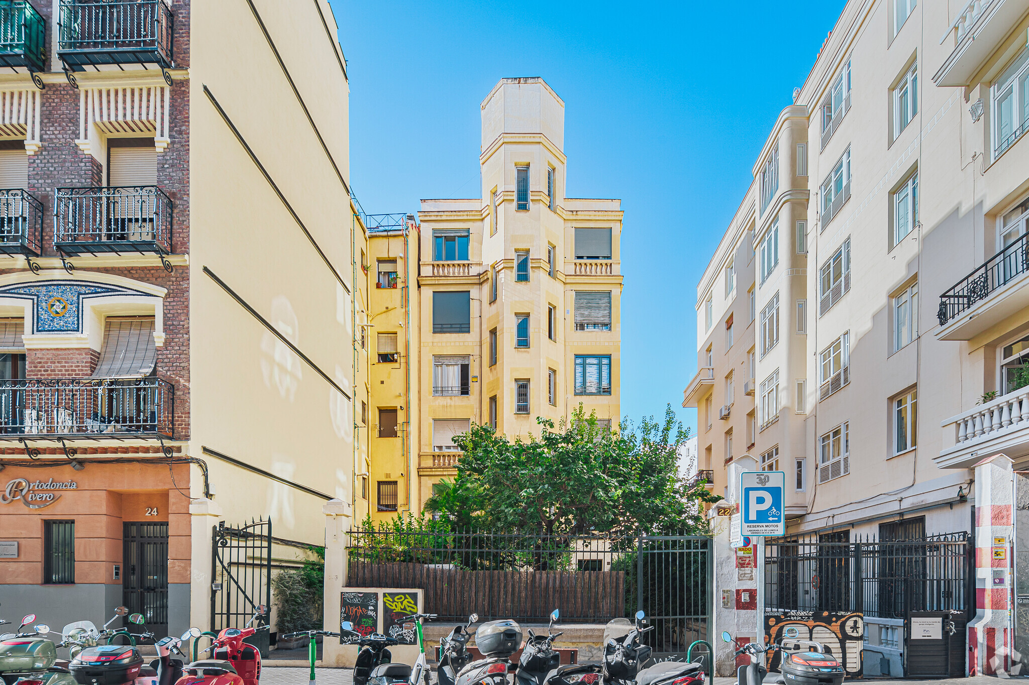 Calle de Viriato, 22, Madrid, Madrid en venta Foto principal- Imagen 1 de 4