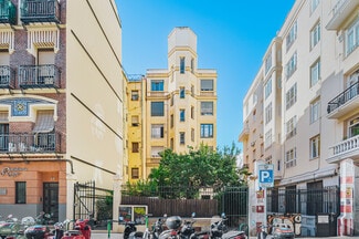 Más detalles de Calle de Viriato, 22, Madrid - Edificio residencial​ en venta