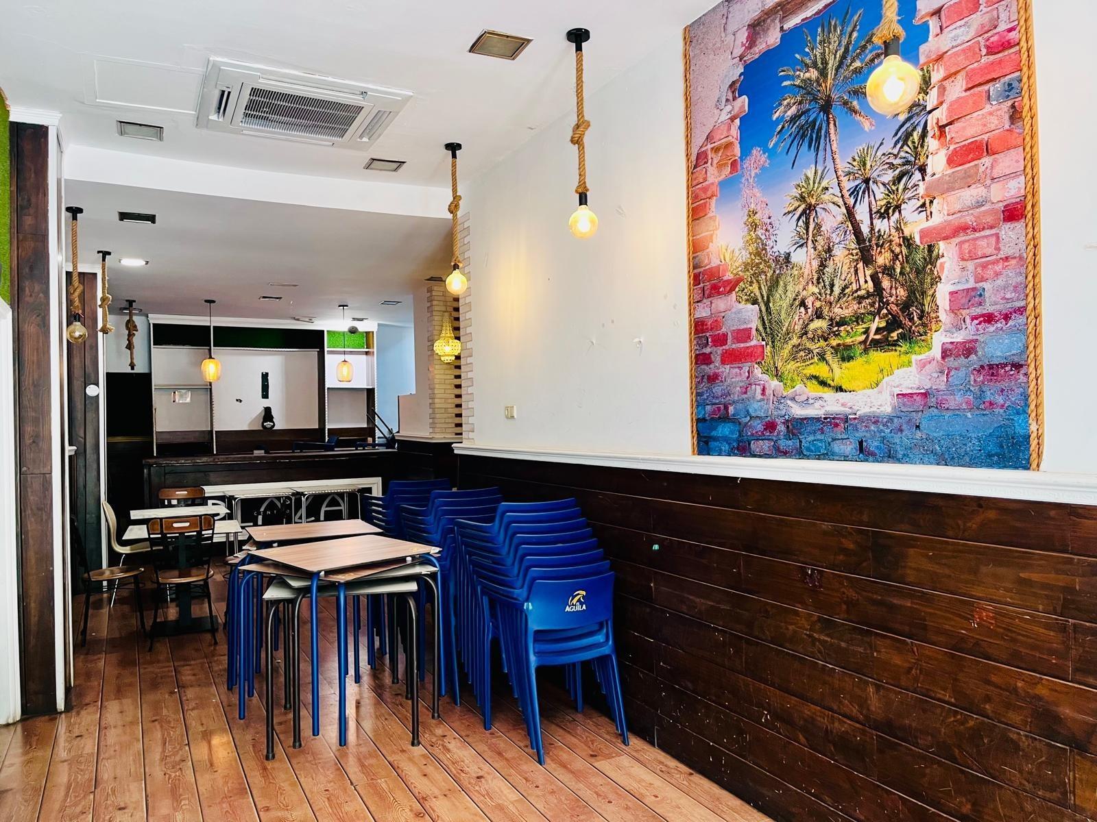 Local en Elche, Alicante en venta Foto del edificio- Imagen 1 de 12