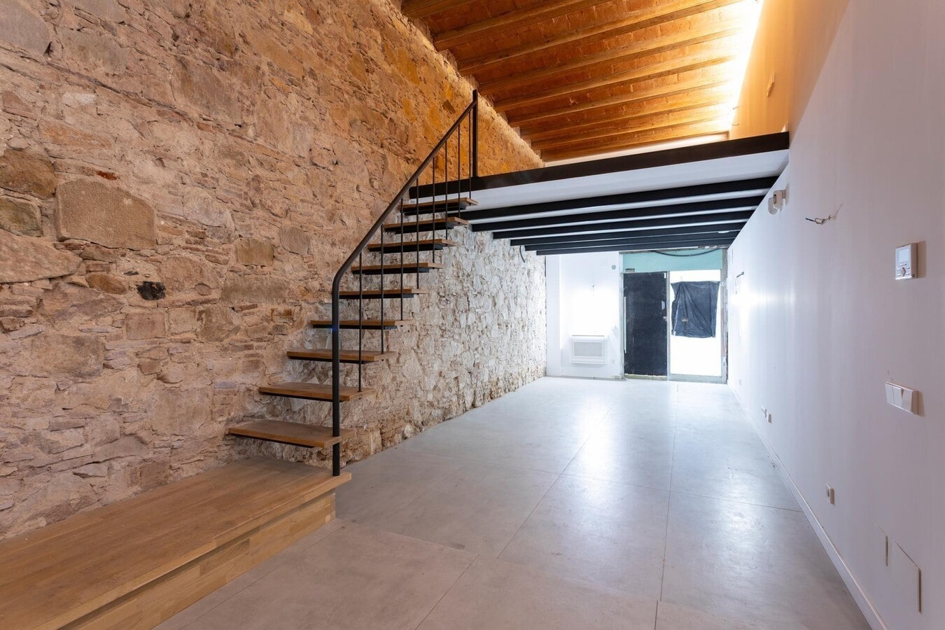 Barcelona, BAR 08037 - Unidad Pt 01 -  - Foto del interior - Image 1 of 16