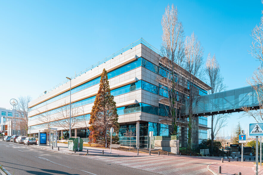 Avenida De Bruselas, 26, Alcobendas, Madrid en alquiler - Foto del edificio - Imagen 2 de 3