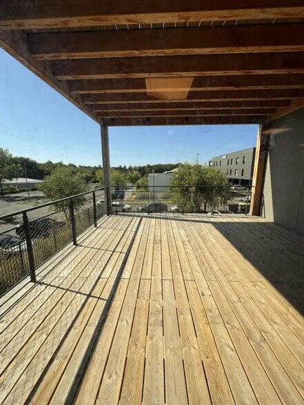 2 Rue Du Dr Charles-Gabriel Pravaz, Sainte-Foy-lès-Lyon en alquiler - Foto del edificio - Imagen 2 de 6