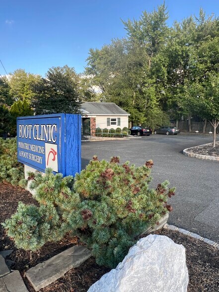 118 Columbia Tpke, Florham Park, NJ en venta - Foto del edificio - Imagen 2 de 15