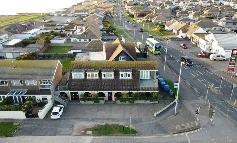 379 South Coast Rd, Peacehaven en venta - Foto del edificio - Imagen 1 de 3