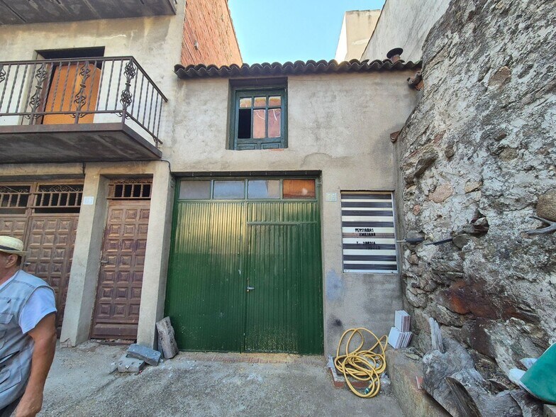 Nave en Navaluenga, Ávila en venta - Foto principal - Imagen 1 de 8