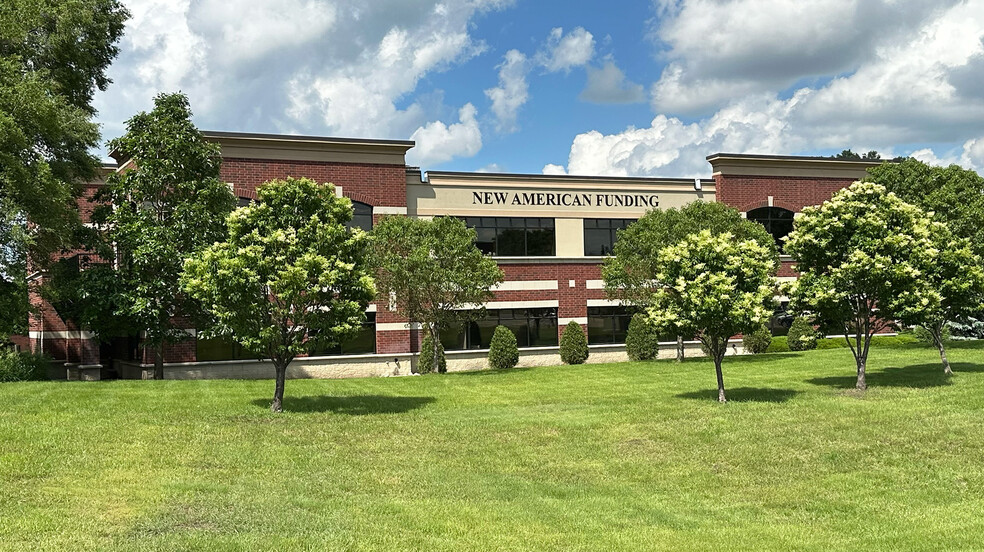 10160 Foley Blvd, Coon Rapids, MN en alquiler - Foto del edificio - Imagen 2 de 10