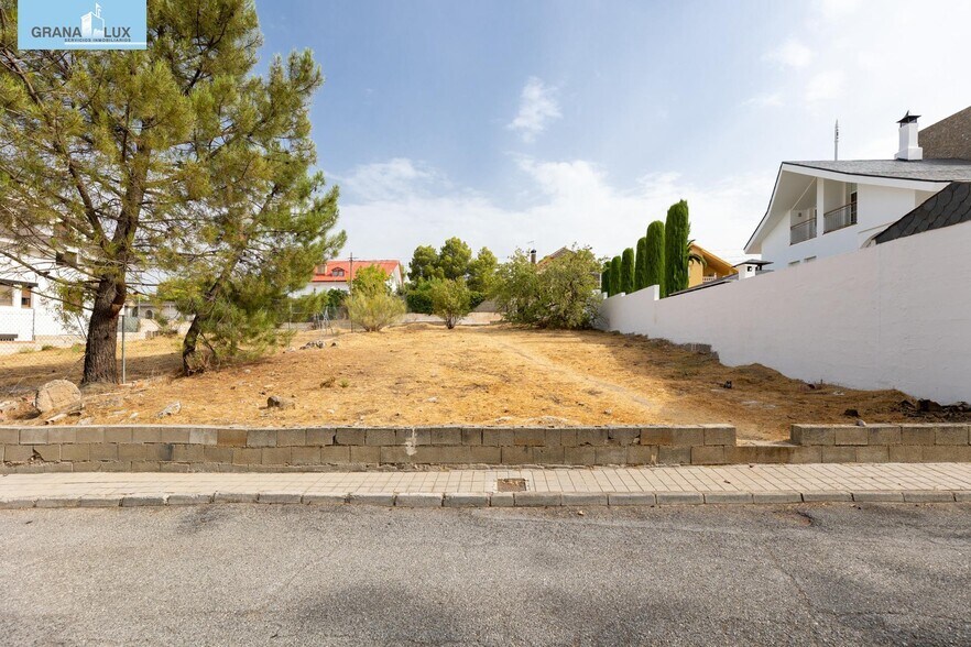 Calle Cerrillo Redondo, 166, La Zubia, Granada en venta - Foto del edificio - Imagen 3 de 14