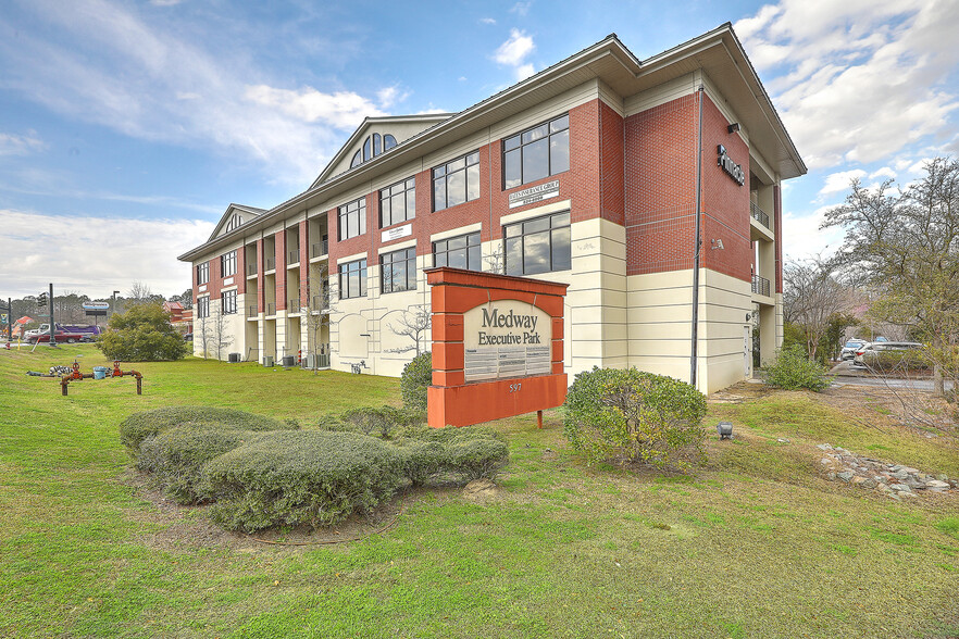 597 Old Mount Holly Rd, Goose Creek, SC en alquiler - Foto del edificio - Imagen 3 de 4