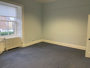 1 Racecourse Rd, Ayr en alquiler Foto del interior- Imagen 2 de 5