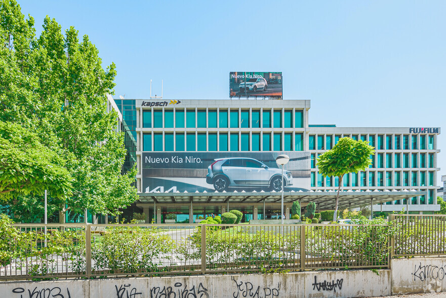 Calle Anabel Segura, 16, Alcobendas, Madrid en alquiler - Foto del edificio - Imagen 3 de 19