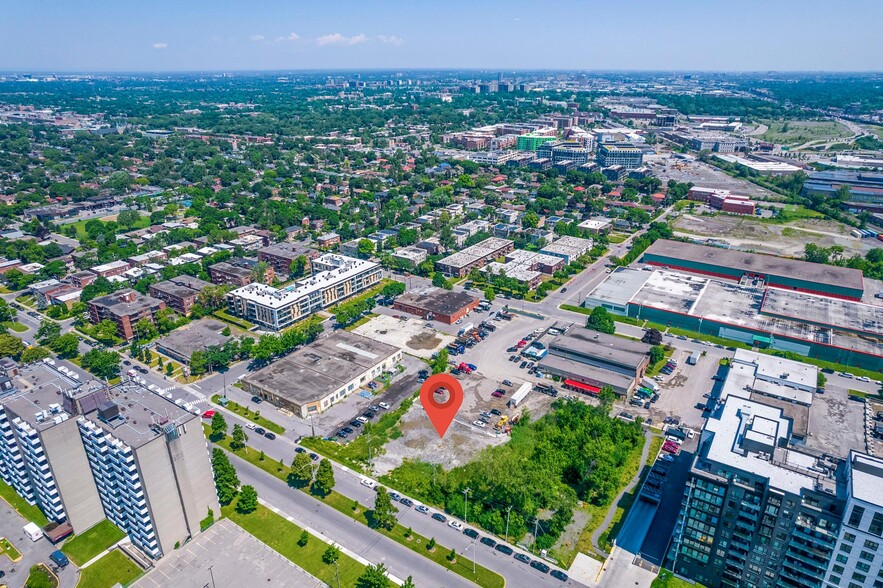 180B Rue Authier, Saint-Laurent, QC en venta - Foto del edificio - Imagen 3 de 4