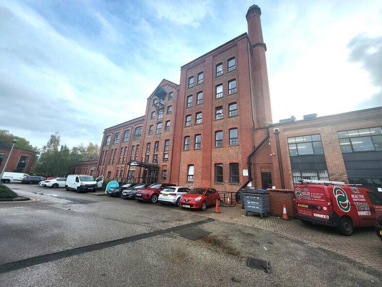 380 Chester Rd, Manchester en alquiler - Foto del edificio - Imagen 2 de 167