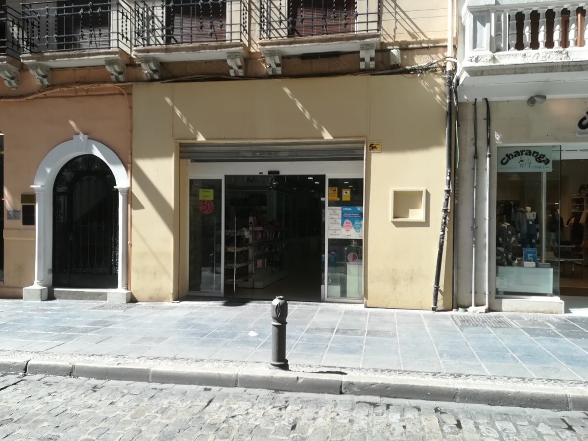 Local en Granada en alquiler Foto del edificio- Imagen 1 de 10