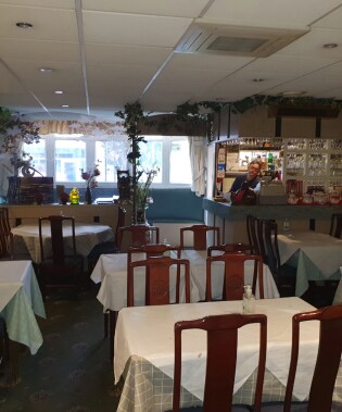 309 Hale Rd, Altrincham en venta - Foto del interior - Imagen 2 de 3