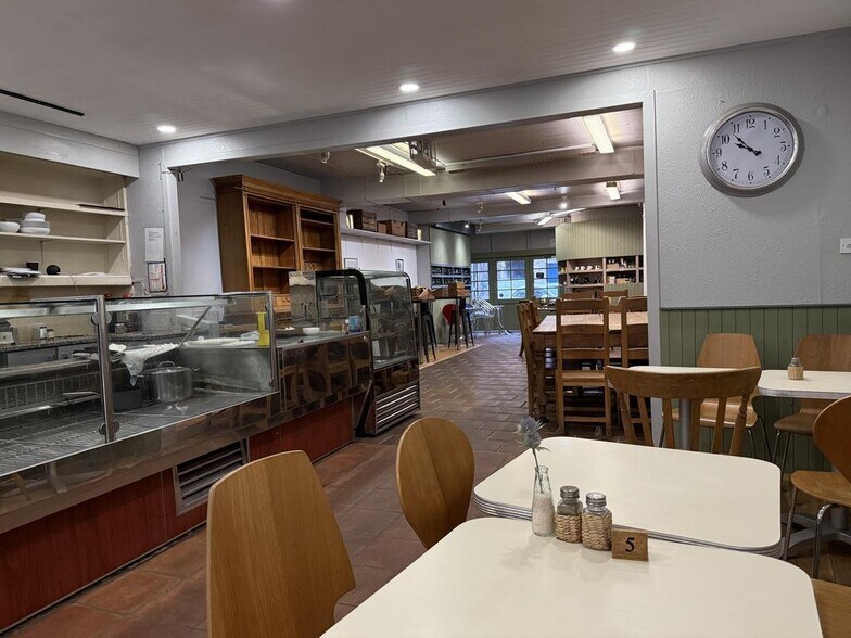 81 Port St, Stirling en alquiler - Foto del edificio - Imagen 2 de 6