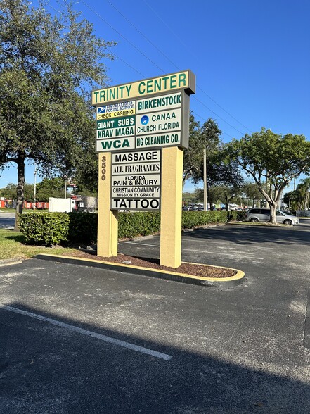 3500 N Powerline Rd, Pompano Beach, FL en alquiler - Foto del edificio - Imagen 1 de 5