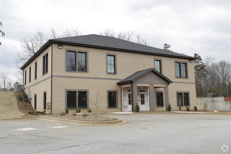 501 Roper Creek Dr, Greenville, SC en alquiler - Foto del edificio - Imagen 1 de 5