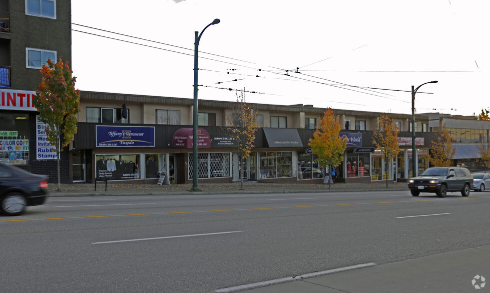 3580 Hastings St E, Vancouver, BC en alquiler - Foto del edificio - Imagen 2 de 9