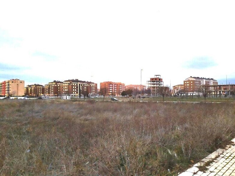 Terrenos en Ávila, Ávila en venta - Foto del edificio - Imagen 3 de 5