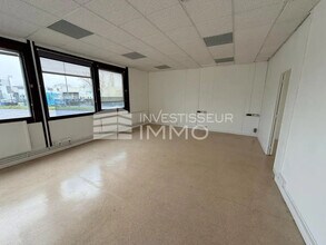 Oficina en Vaux-le-Pénil en venta Foto del interior- Imagen 2 de 5