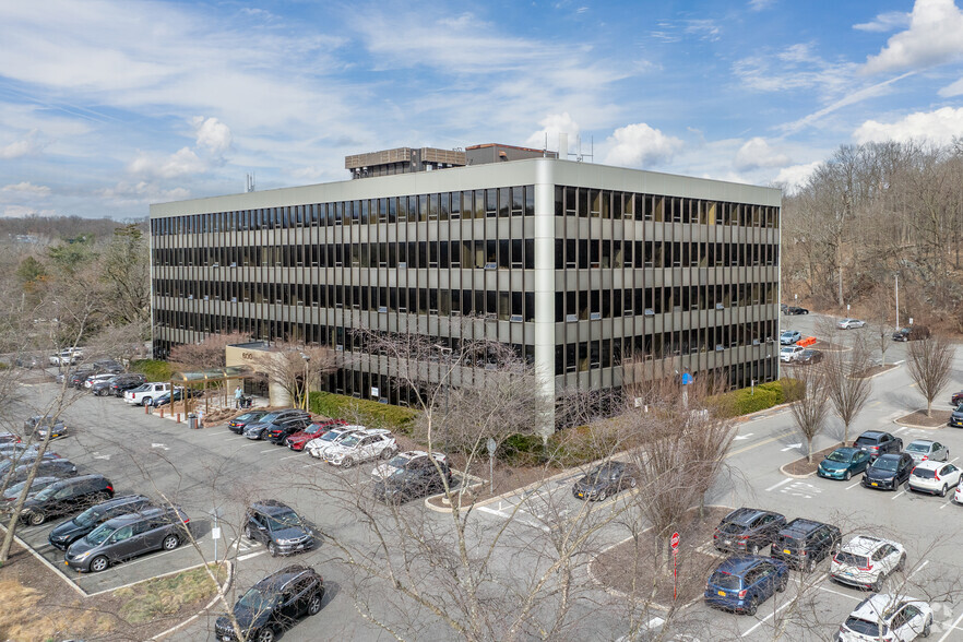 550 Mamaroneck Ave, Harrison, NY en alquiler - Foto del edificio - Imagen 2 de 7