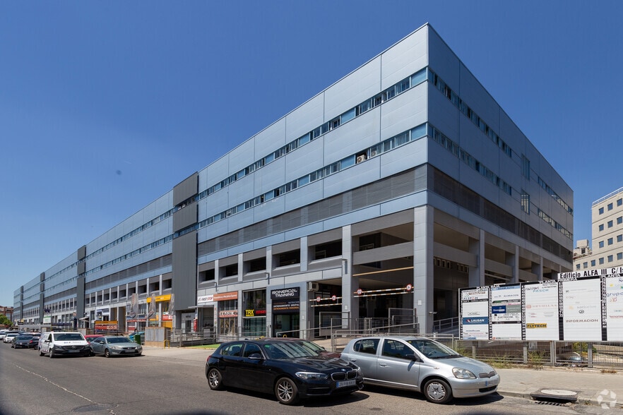 Calle de Isabel Colbrand, 10-12, Madrid, Madrid en alquiler - Foto del edificio - Imagen 2 de 18