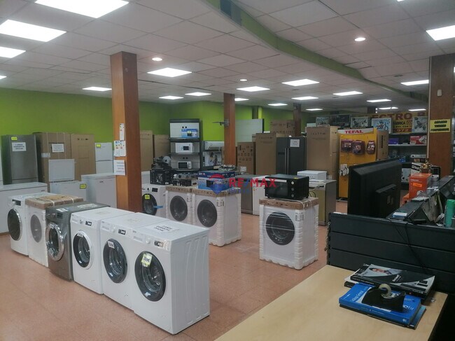 Más detalles de Avinguda de Joan Carles i, 60, Blanes - Local en venta