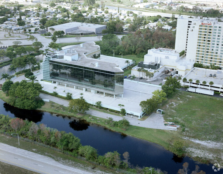 6600 N Andrews Ave, Fort Lauderdale, FL en alquiler - Foto del edificio - Imagen 1 de 8