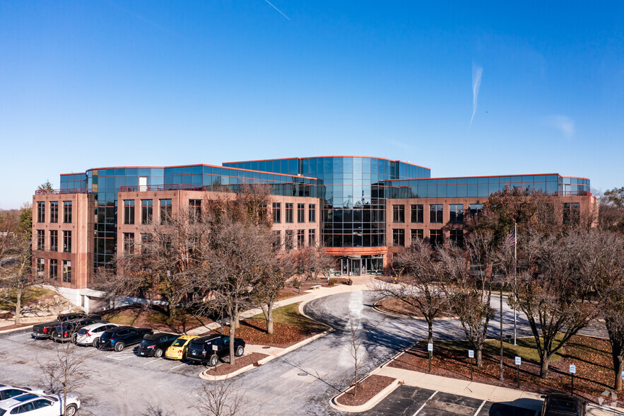 2200 Cabot Dr, Lisle, IL en alquiler - Foto del edificio - Imagen 1 de 11