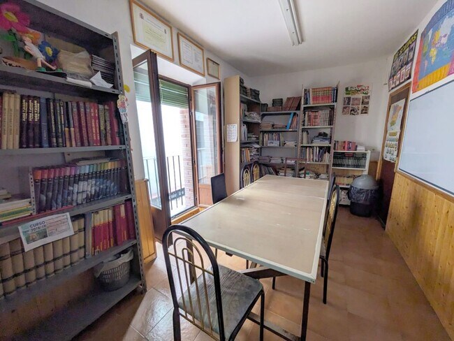 Más detalles de Oficina en alquiler