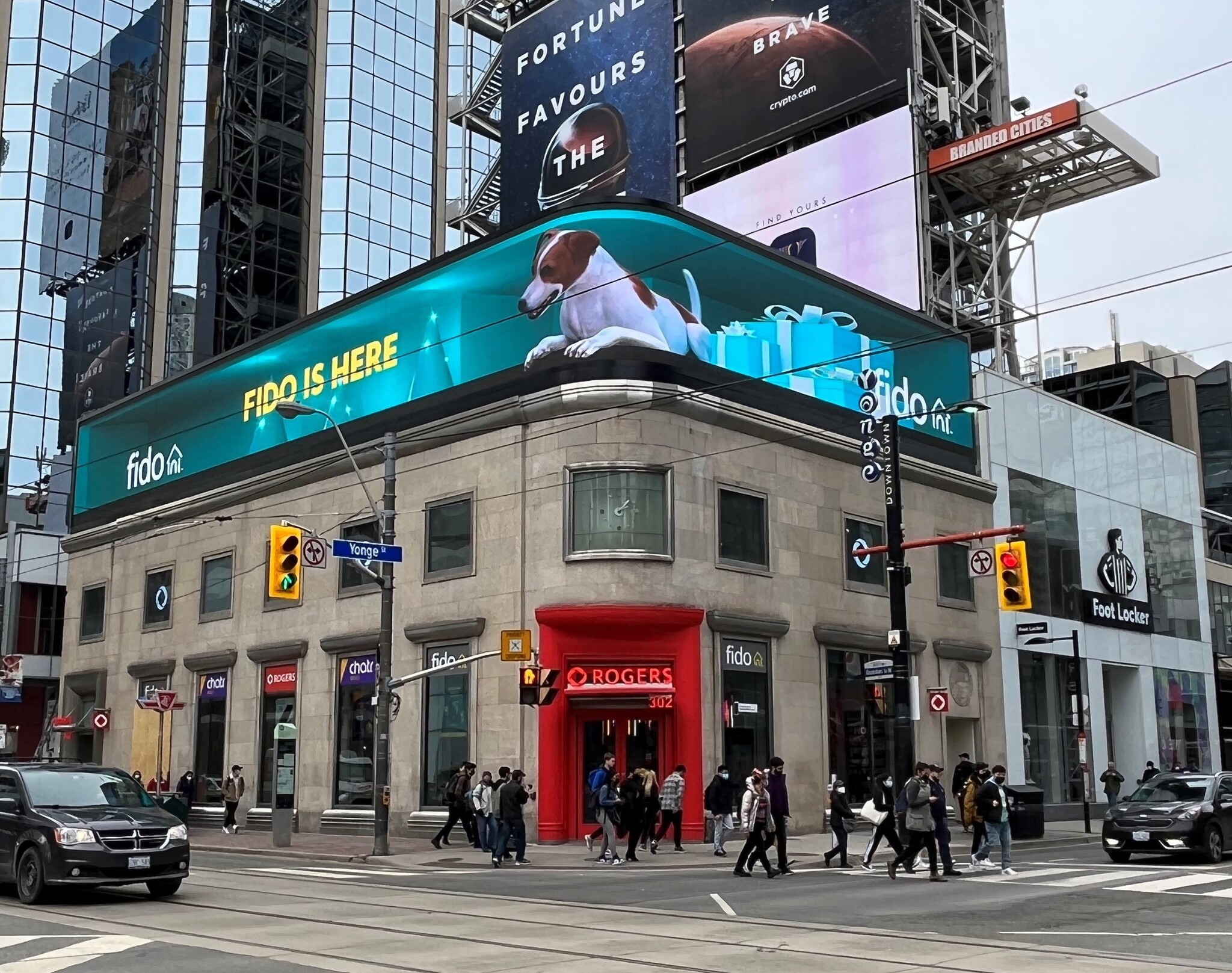 302 Yonge St, Toronto, ON en alquiler Foto del edificio- Imagen 1 de 4