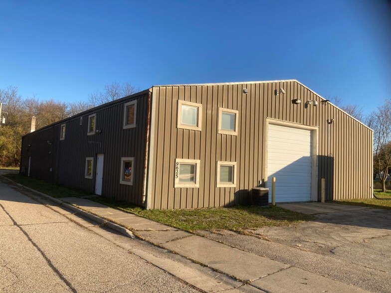 9625 Hallock Dr, Sturtevant, WI en alquiler - Foto del edificio - Imagen 1 de 3