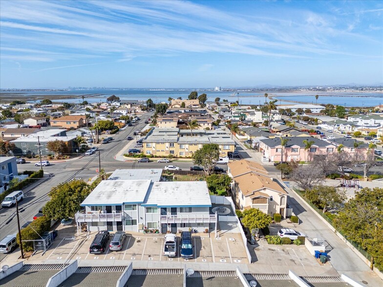 619 11th St, Imperial Beach, CA en venta - Foto del edificio - Imagen 2 de 17