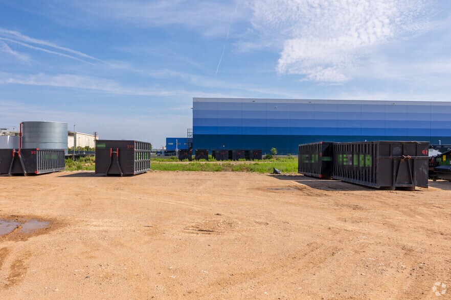 Avenida de Cristóbal Colón, 232, Guadalajara, Guadalajara en venta - Foto del edificio - Imagen 2 de 19