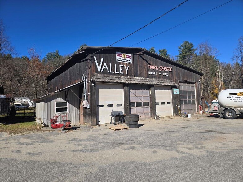 37 Chester Rd, Springfield, VT en venta - Foto principal - Imagen 1 de 8