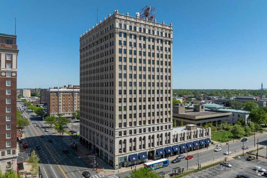 332 W Broadway, Louisville, KY en venta - Foto principal - Imagen 2 de 43