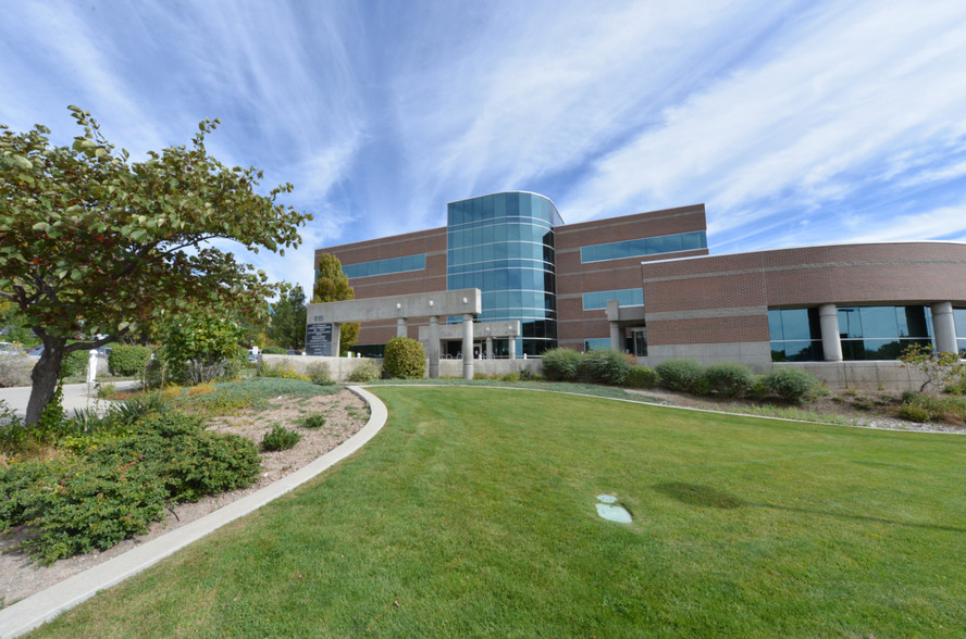 615 S Arapeen Dr, Salt Lake City, UT en alquiler - Foto del edificio - Imagen 1 de 2