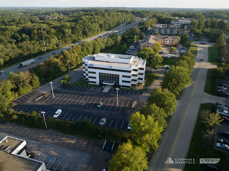 175 Montrose West Ave, Akron, OH en alquiler - Foto del edificio - Imagen 2 de 8