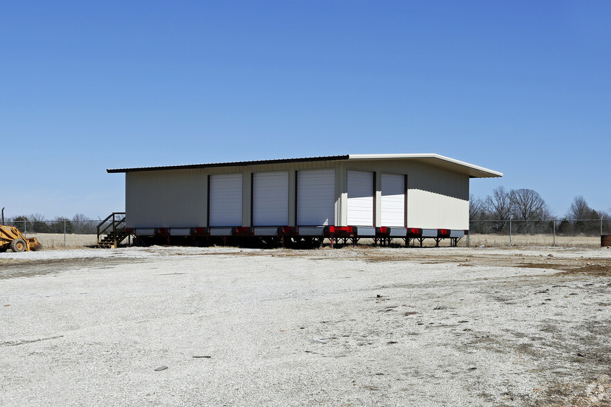 140 Midwest Ln, Strafford, MO en alquiler - Foto del edificio - Imagen 1 de 10