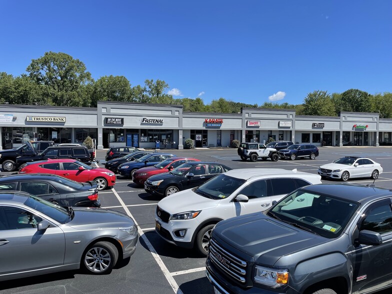 217 Guideboard Rd, Clifton Park, NY en alquiler - Foto del edificio - Imagen 3 de 6