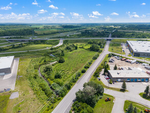 4050 Russell Rd, Ottawa, ON - VISTA AÉREA  vista de mapa - Image1