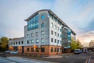 Más detalles de 2 Lawn House Clos, London - Oficina en alquiler