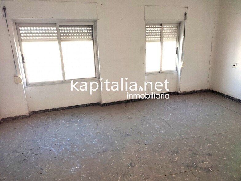 Terreno en València en venta - Foto del edificio - Imagen 2 de 12
