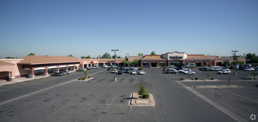 6730-6750 W Camelback Rd, Glendale, AZ en alquiler - Foto del edificio - Imagen 3 de 6