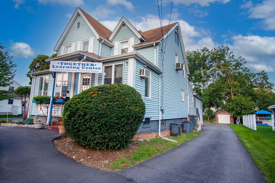 219 Washington Ave, Dumont, NJ en venta - Foto del edificio - Imagen 1 de 6