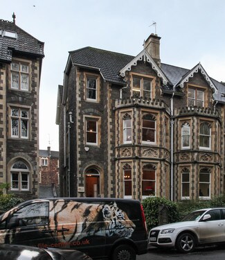 Más detalles de 8 Elmdale Rd, Bristol - Oficina en venta