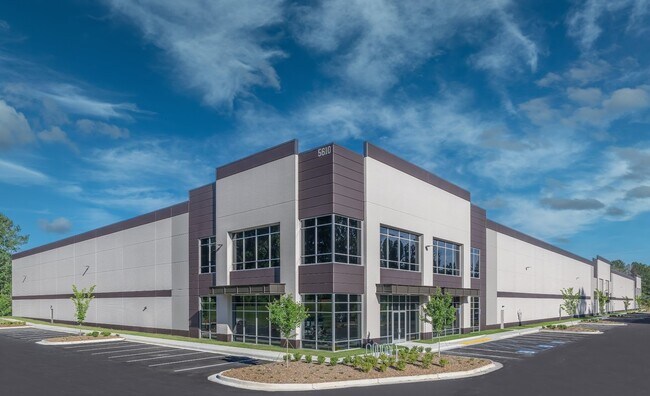 Más detalles de 5570 Atlanta Hwy, Alpharetta, GA - Nave en alquiler