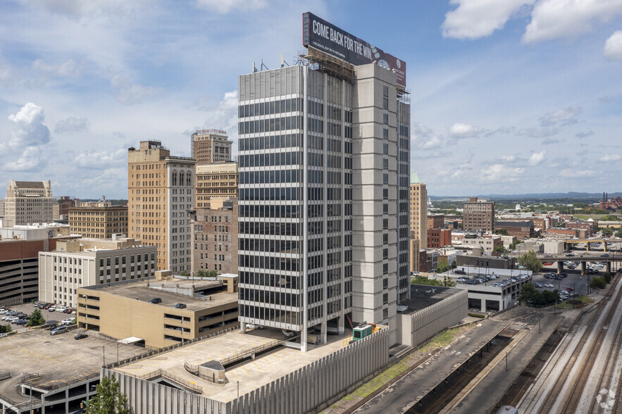 2 20th St N, Birmingham, AL en alquiler - Foto del edificio - Imagen 1 de 15