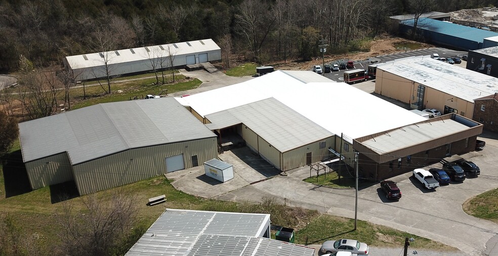 335 Industrial Dr, Mount Juliet, TN en alquiler - Foto del edificio - Imagen 3 de 6