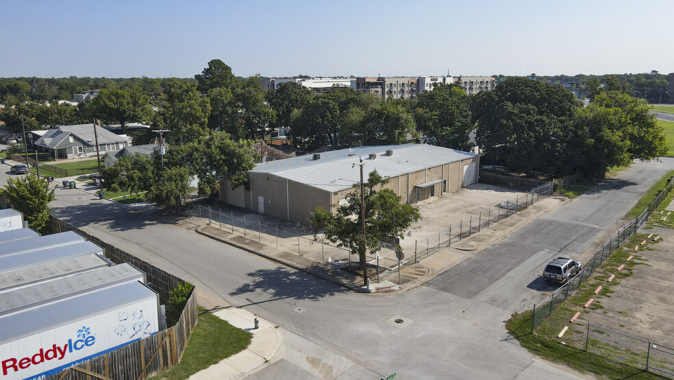 2703 Marshall St, Fort Worth, TX en alquiler - Foto del edificio - Imagen 1 de 7